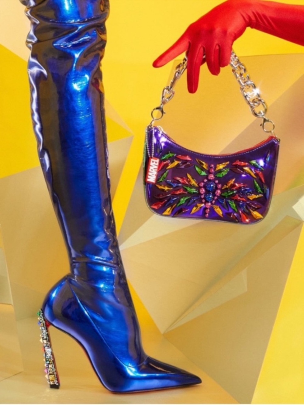 Christian Louboutin Cosmic
Alta Boots 100 Over-the-Knee
Strass RETAIL 3995 - Picture 10 of 13